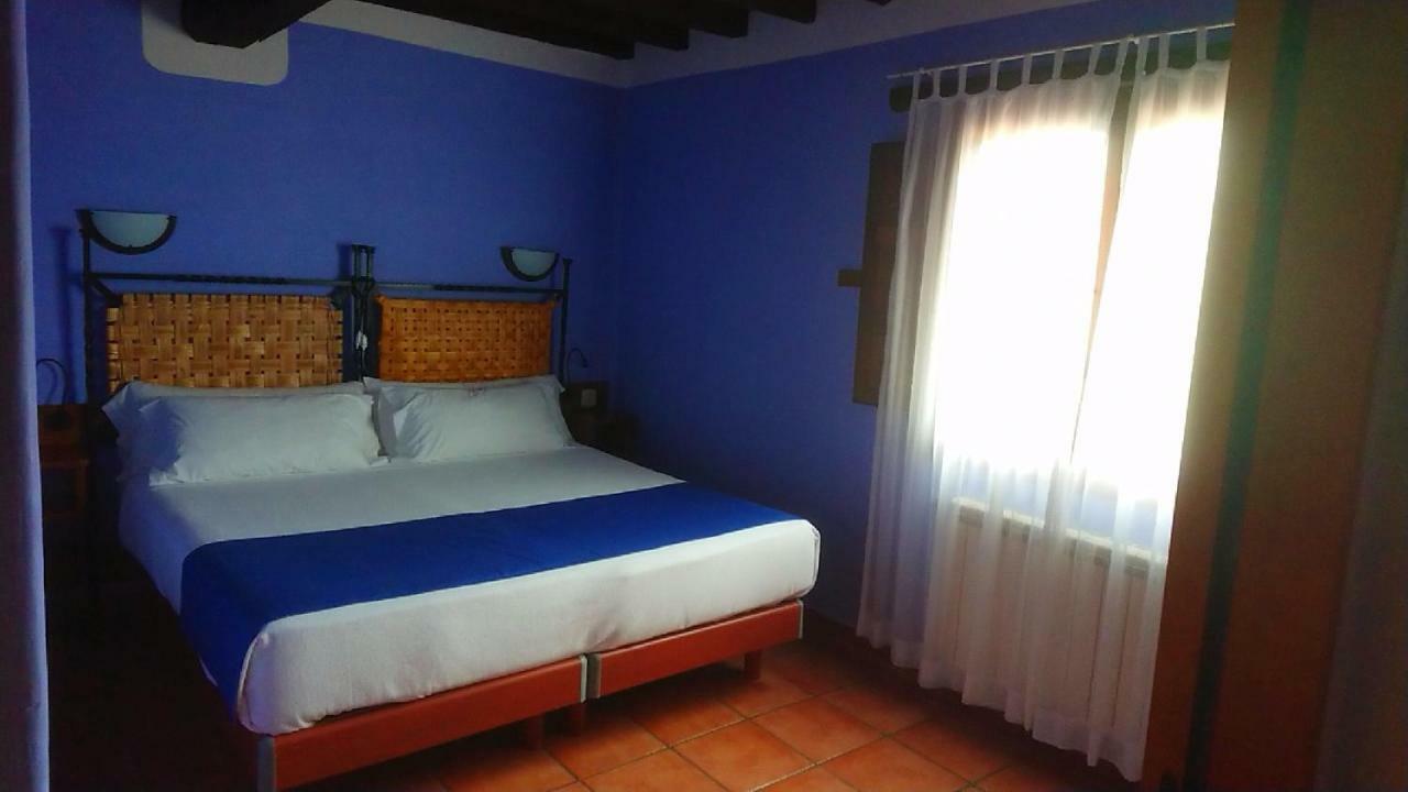 El Canchal De La Gallina - Parking Gratis - Jacuzzi En Privado - Cafeteria - Desayunos - Piscina De Agua Caliente A Partir Del 12 De Abril 2025 Hervás Exterior foto
